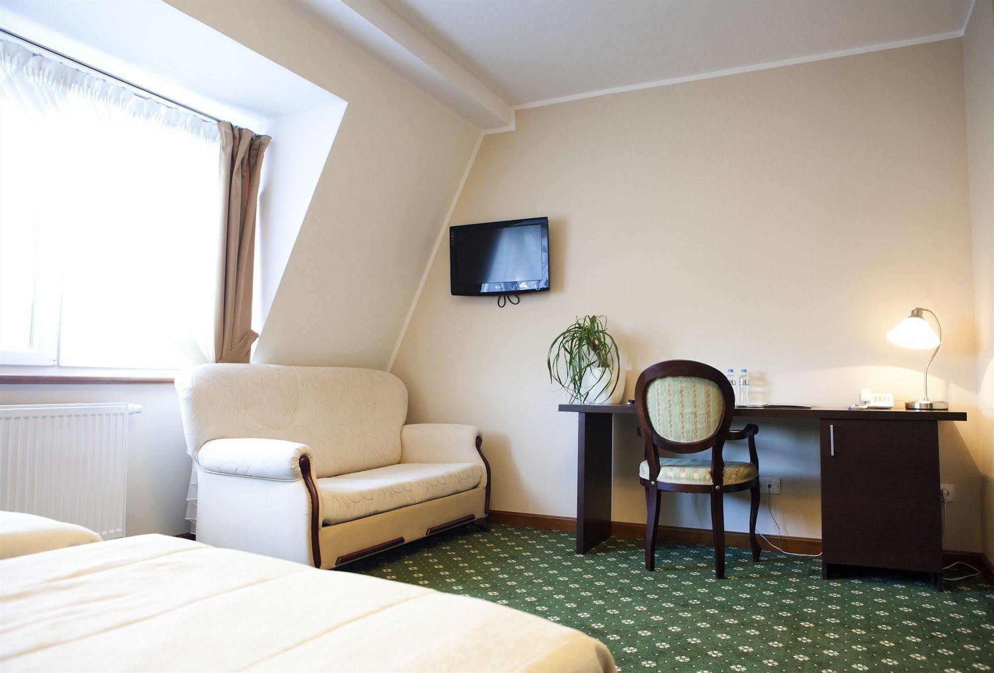 Hotel I Restauracja "Pod Orlem" Kartuzy Εξωτερικό φωτογραφία